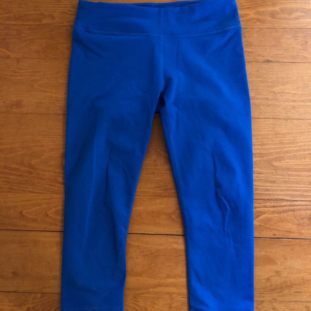 Fabletics cropped leggings